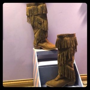 Fringe Boots